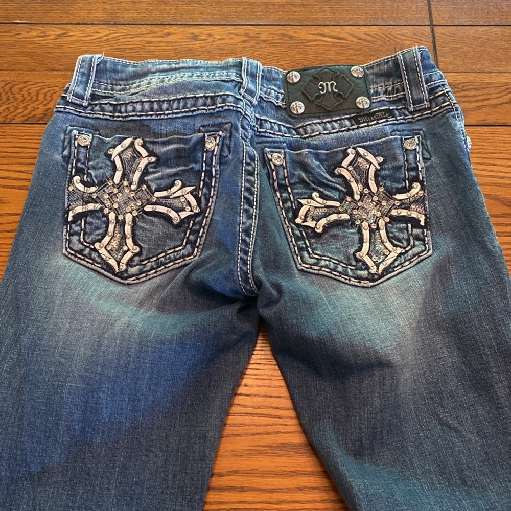 Miss Me Jeans size 27. Boot cut. Like new!!!